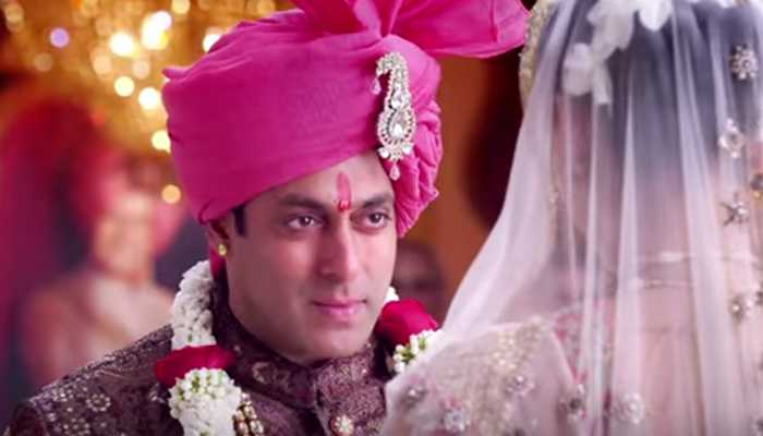 Salman Khan in 'Prem Ratan Dhan Payo' in a dual role