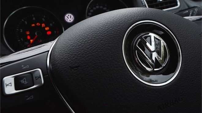 Volkswagen has offered those US customers caught up in the diesel emissions cheating scandal $1,000 in gift cards and vouchers.