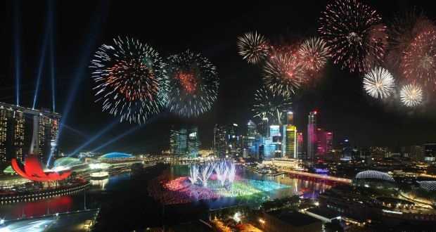 New Year's Eve: Celebration Marks the End of 2015 and Beginning of 2016