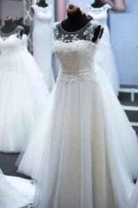 What to Consider When Choosing a Wedding Dress