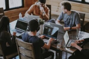 Helping Interns Help You: 3 Tips for Your Business
